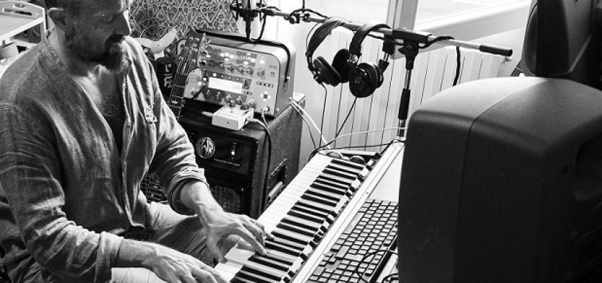 Enzo Messina presenta l’album “MeX Quartet”: un viaggio musicale, tra Rock, Jazz e testi coinvolgenti