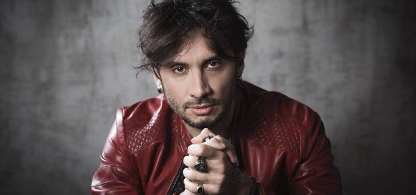 Fabrizio Moro live in Piazza Duomo per il LUCE MUSIC FESTIVAL