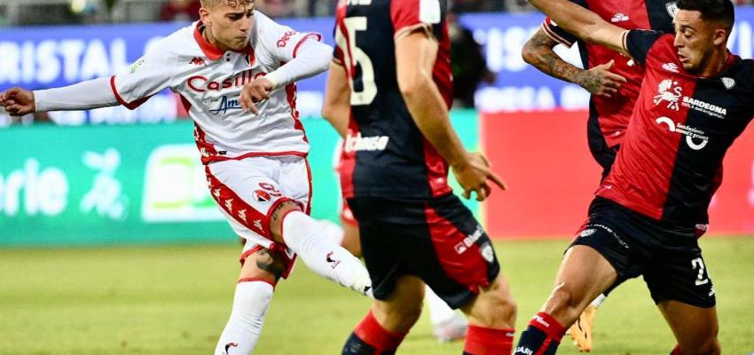 Cagliari-Bari 1-1: Antenucci all'ultimo respiro