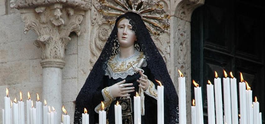 Recita del Santo Rosario davanti all'immagine della Desolata